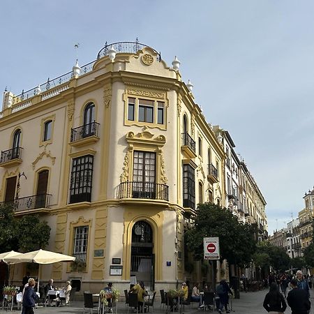 Lujoso Apartamento A Los Pies De La Catedral Sevilla Dış mekan fotoğraf
